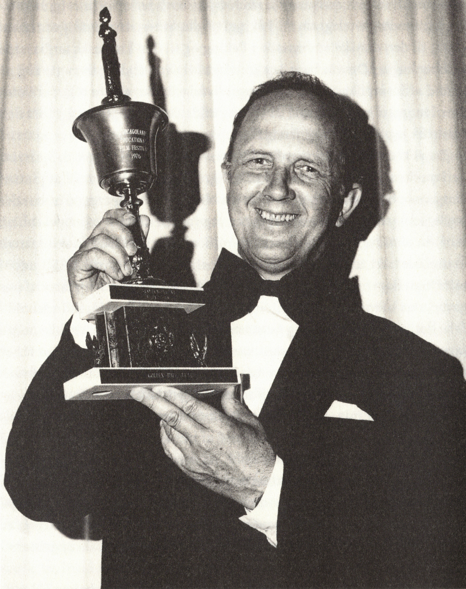 Jens Bjerre modtager filmpris i 1976.